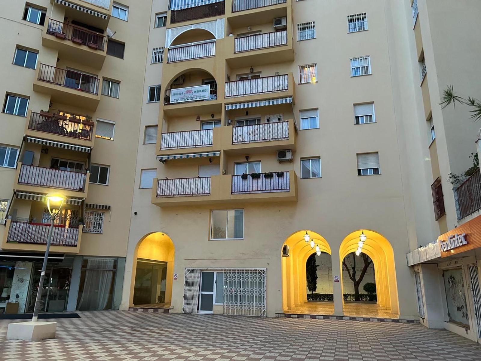 Duplex Elegante En Marbella Apartment Exterior foto
